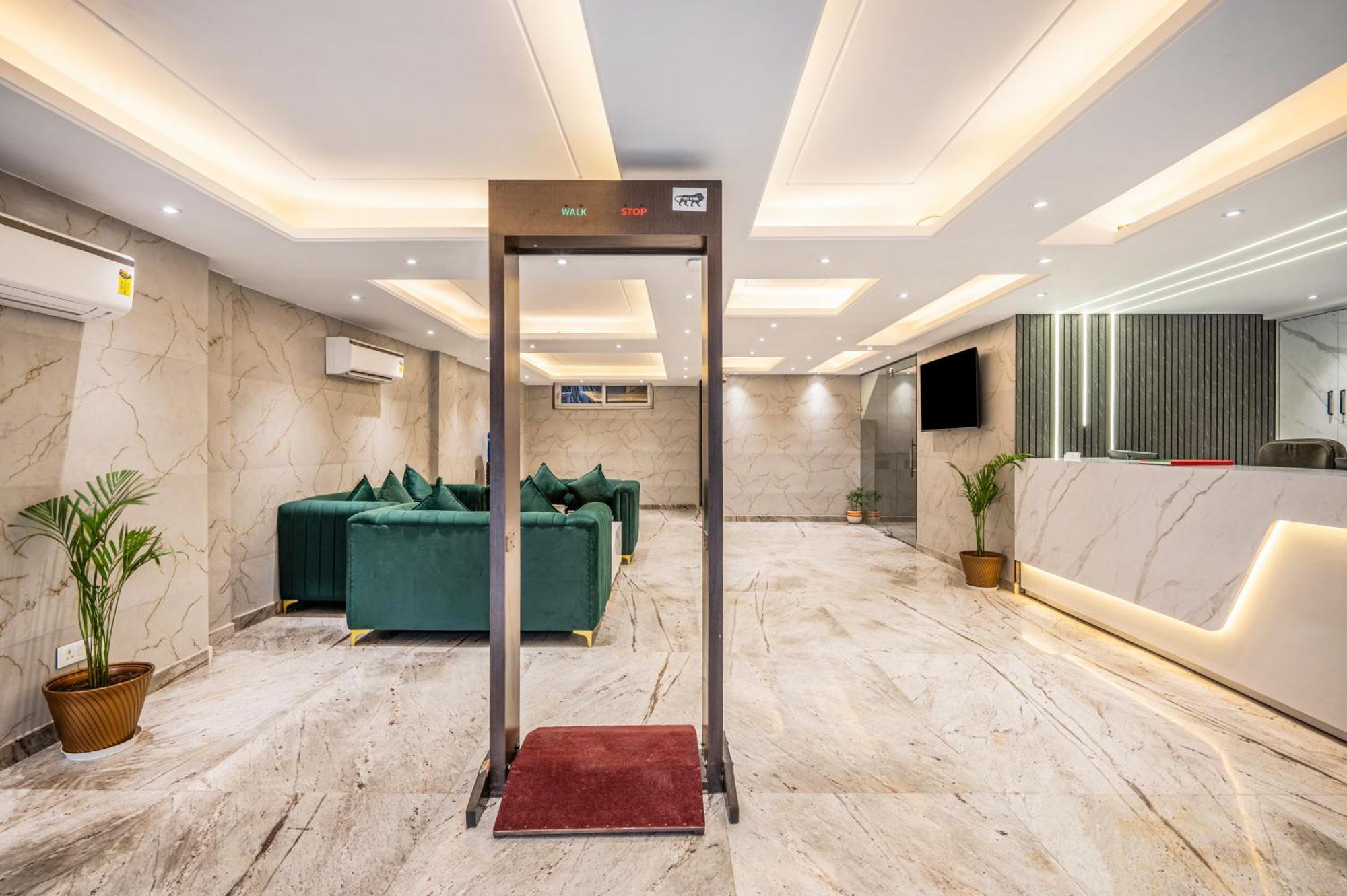 Hotel Avaas - Faiz Road Karol Bagh Delhi  Exterior foto